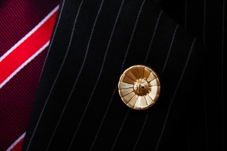 章には何語必要ですか?